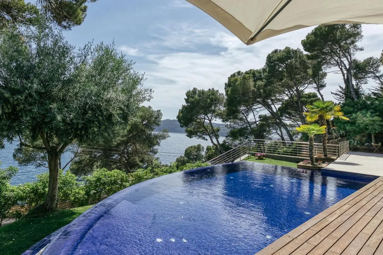 יפראנק Blueview Villa