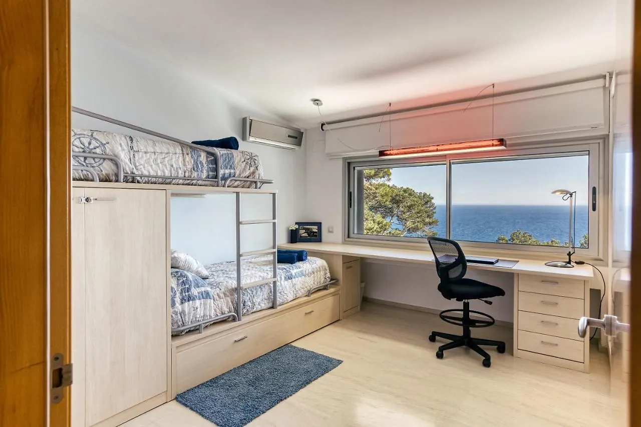 יפראנק Blueview Villa