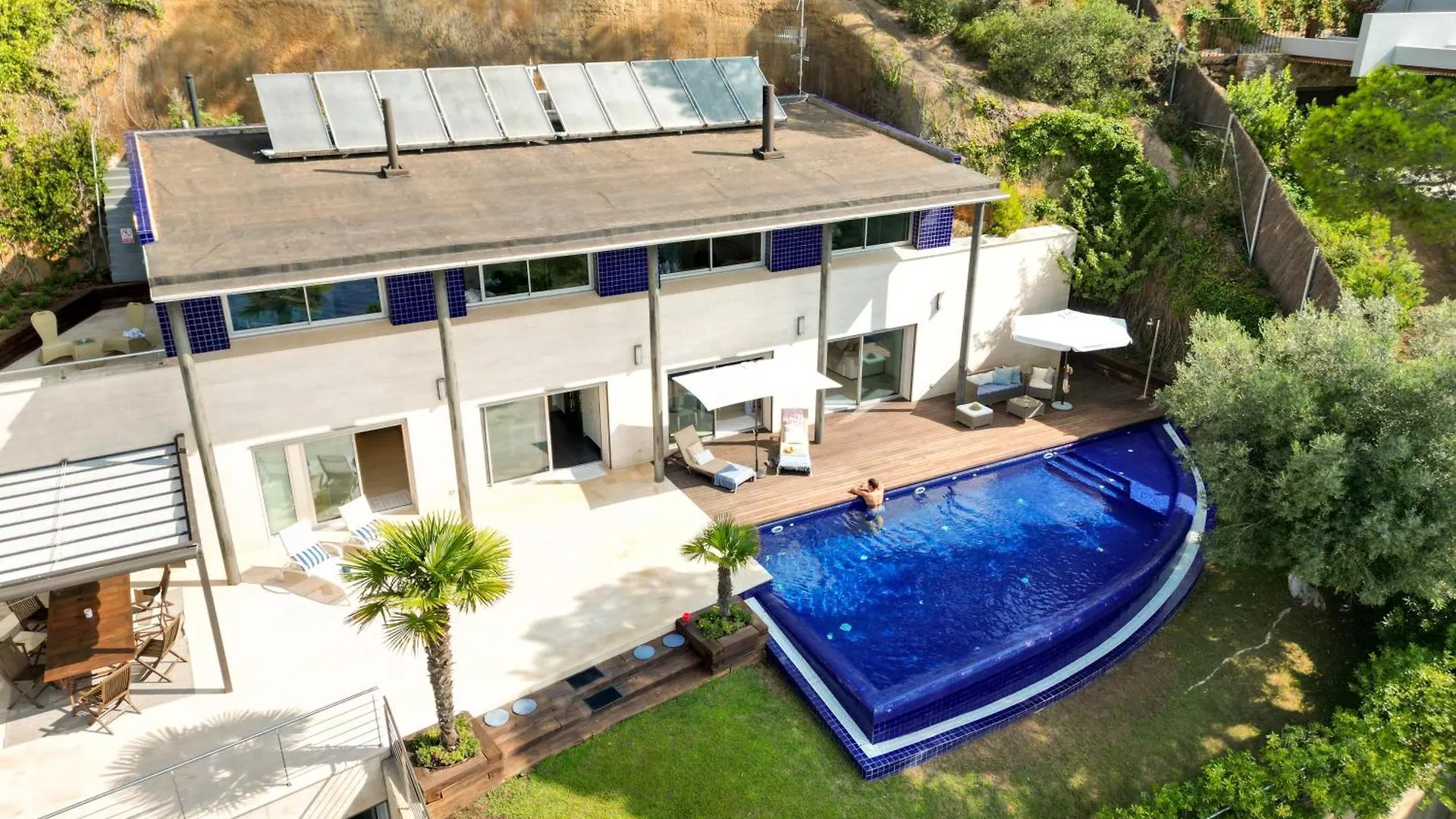 יפראנק Blueview Villa